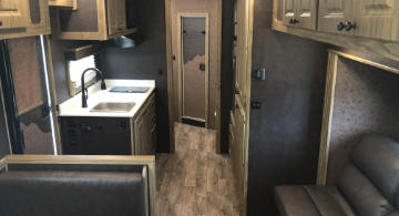 Horse Trailers with Living Quarters