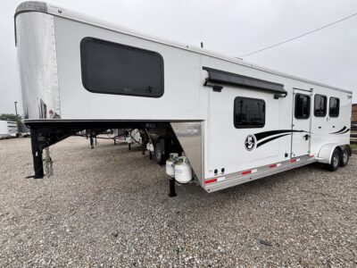 2027 Shadow 3 Horse Living Quarters Trailer