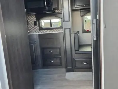 2024 Exiss Endeavor 8314 G-LQ Trailer