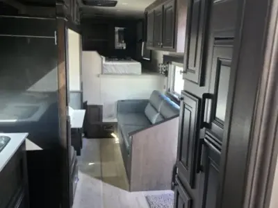 2024 Exiss Endeavor 8314 G-LQ Trailer