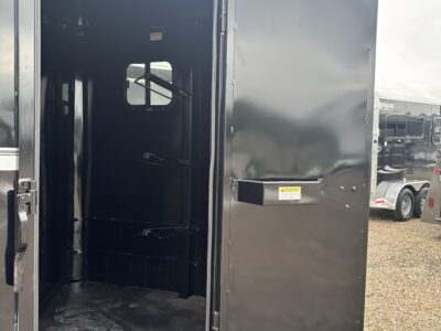 2027 Valley 2 Horse Bumper Pull Trailer