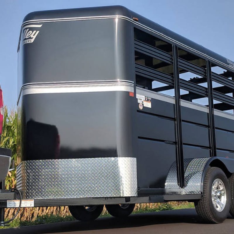 Stock Trailer Model 26012, Mirror Black